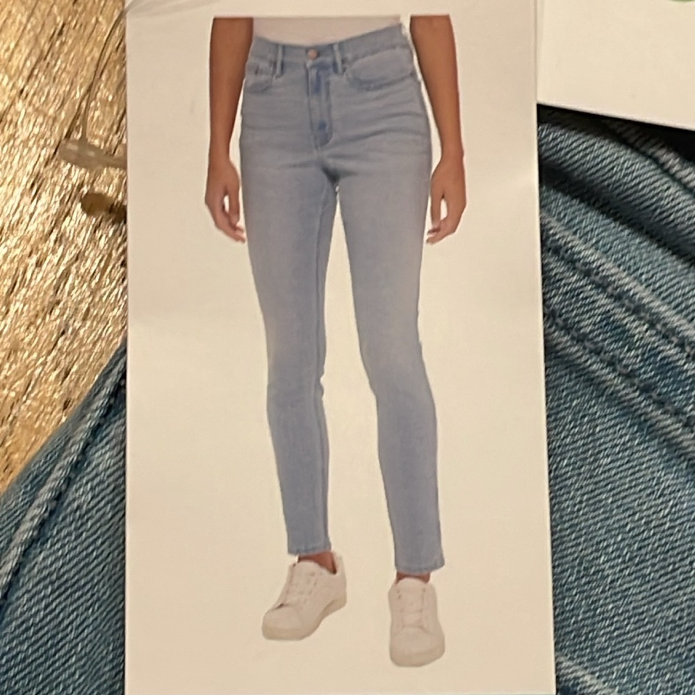 Calvin Klein Jeans - Picture 6 of 11